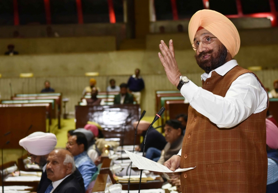 विधानसभा के शून्य काल के दौरान सुखजिन्दर सिंह रंधावा ने दिल्ली हिंसा का मुद्दा उठाया
